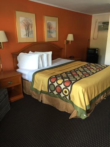 Country Hearth Inn-Hannibal Bagian luar foto