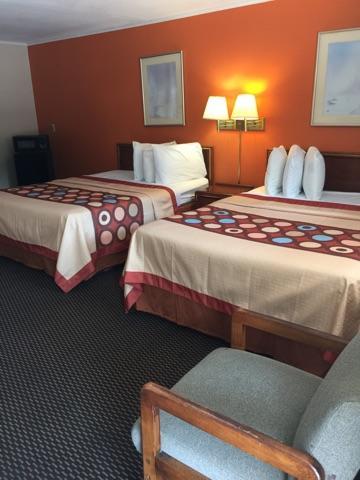 Country Hearth Inn-Hannibal Bagian luar foto
