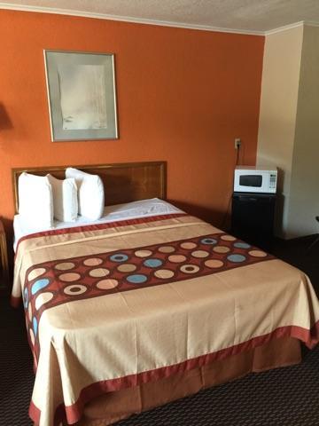 Country Hearth Inn-Hannibal Bagian luar foto