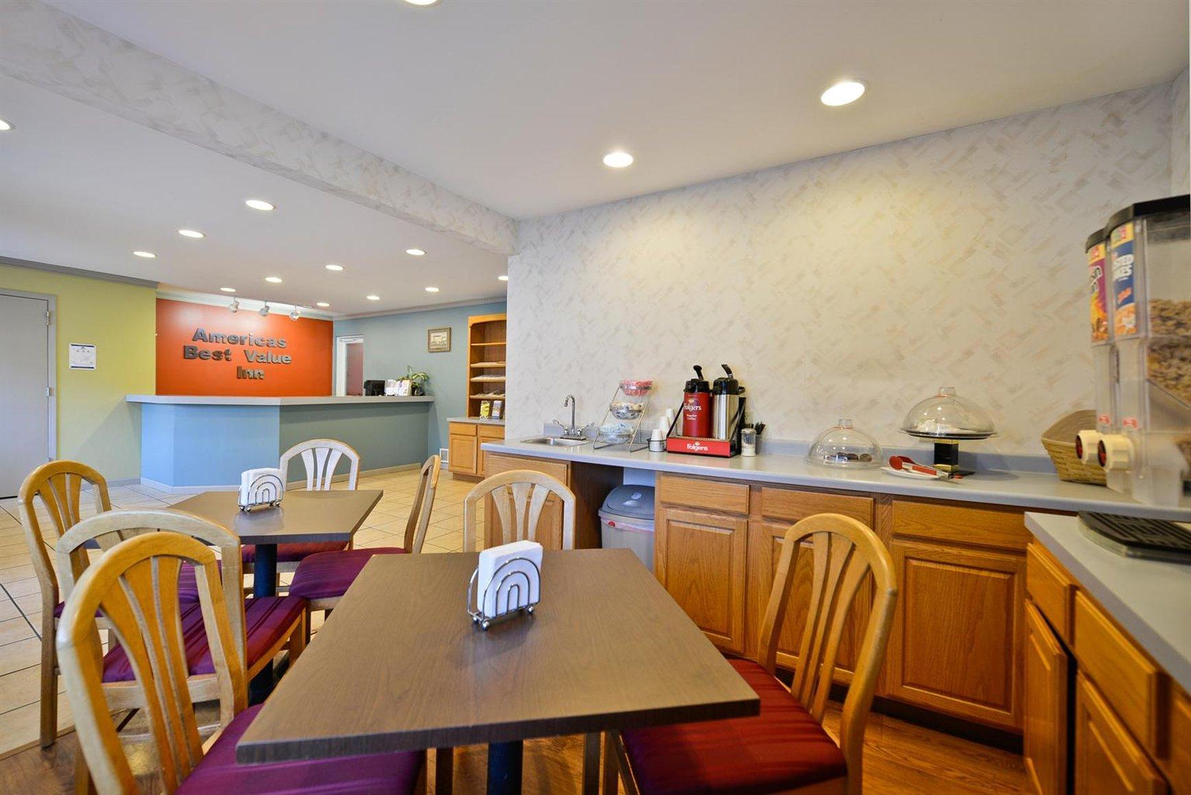 Country Hearth Inn-Hannibal Bagian luar foto