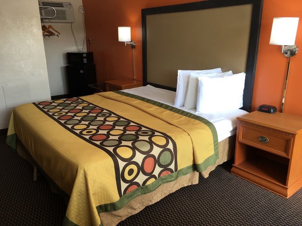 Country Hearth Inn-Hannibal Bagian luar foto