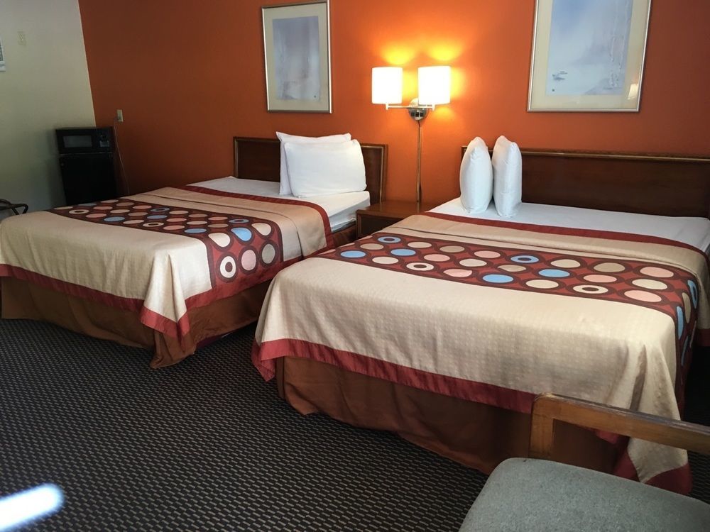 Country Hearth Inn-Hannibal Bagian luar foto