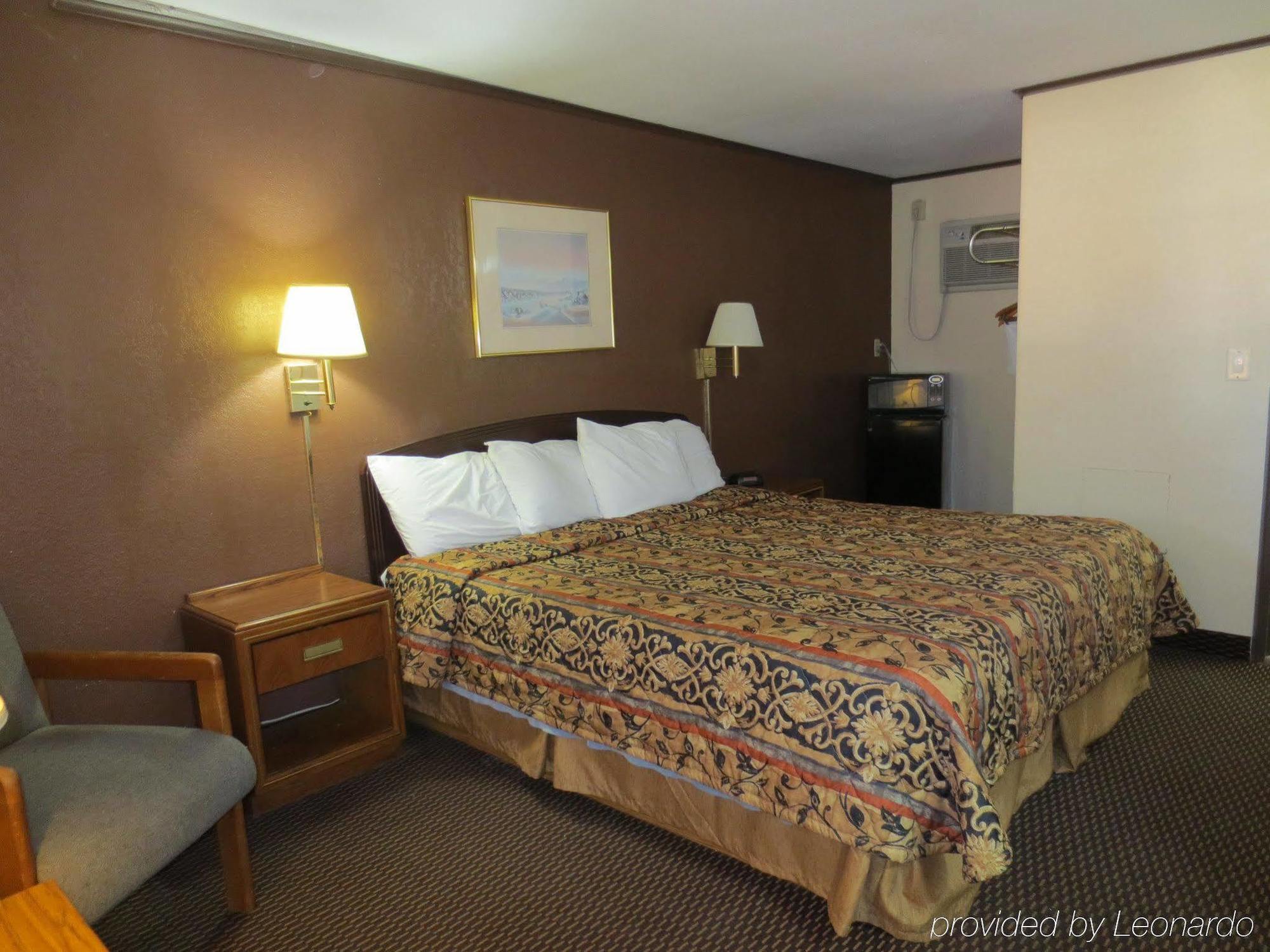 Country Hearth Inn-Hannibal Bagian luar foto
